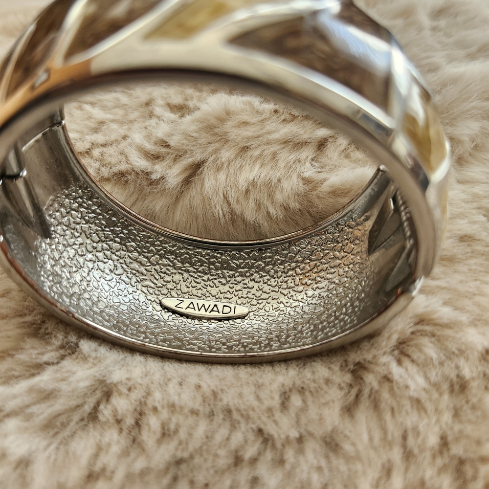 Silver and Brown Geometric Bangle Zawadi - Picture 2 of 4